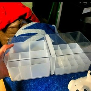 Makeup organizer